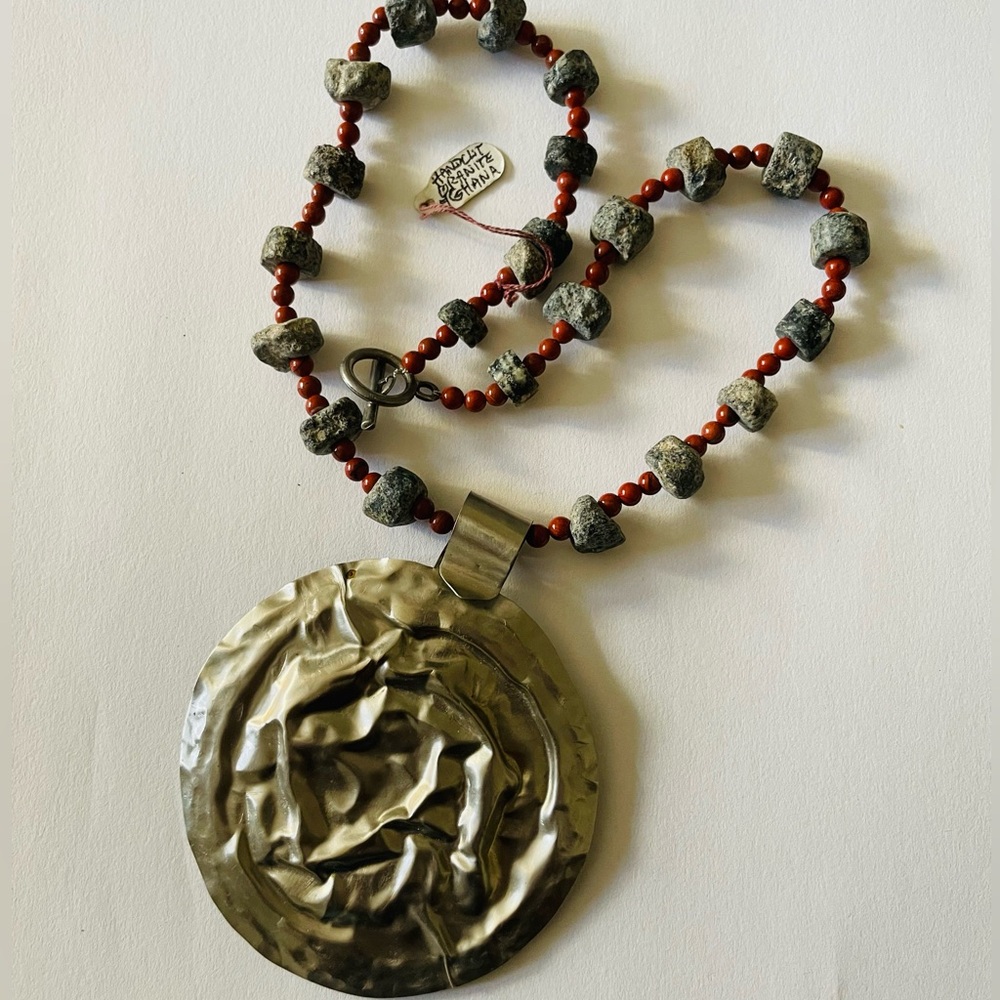 Artisan Hammered Silver Metal Pendant Necklace with cut granite and red beads